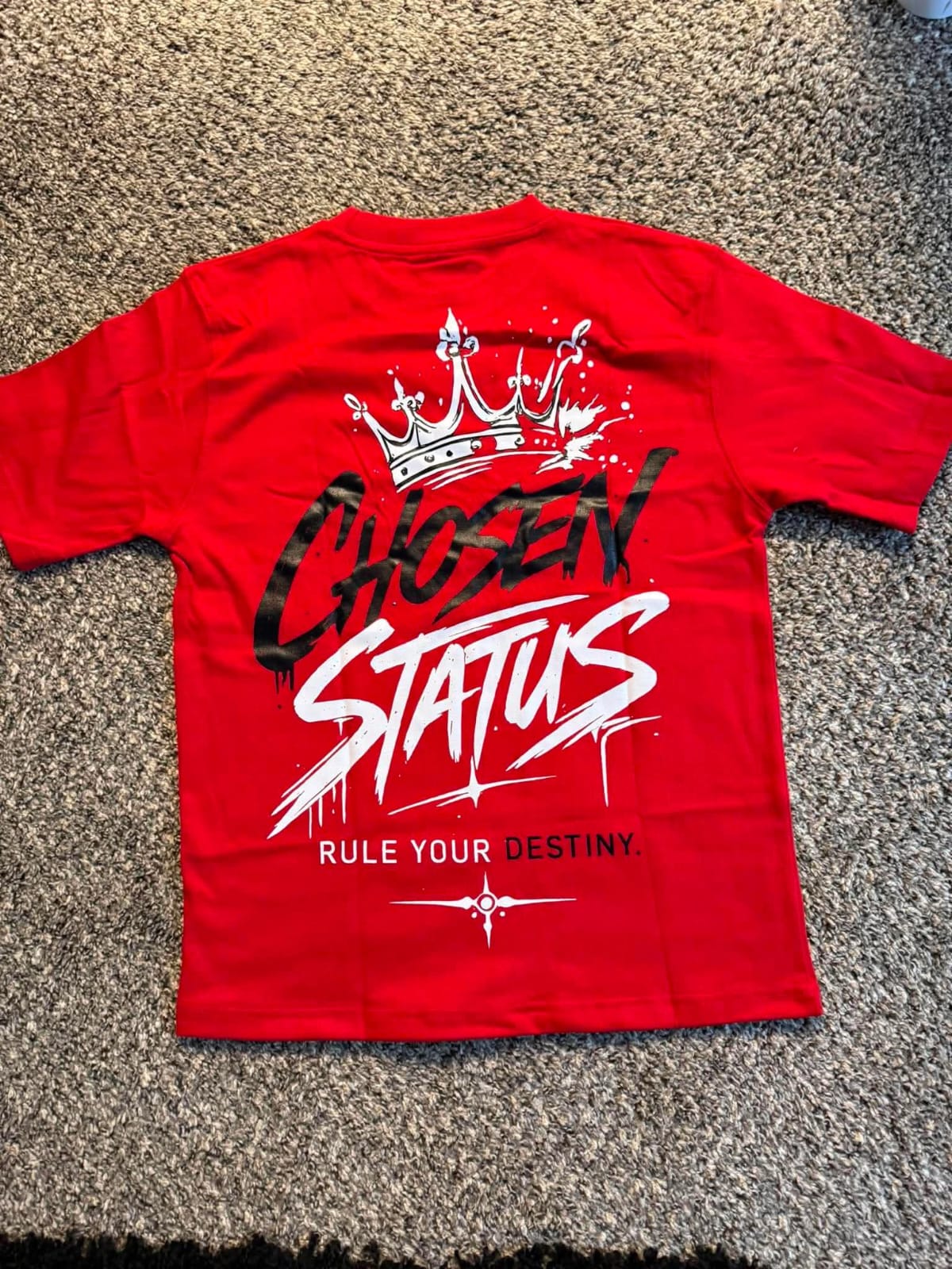RED CHOSEN STATUS TEE